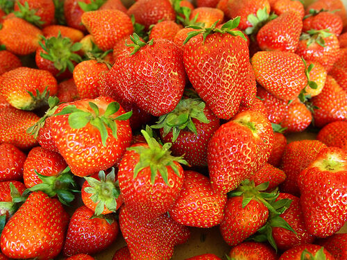 strawberries-7651368
